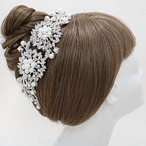 COPY - 3D flower silver bride head pin comb jewel…